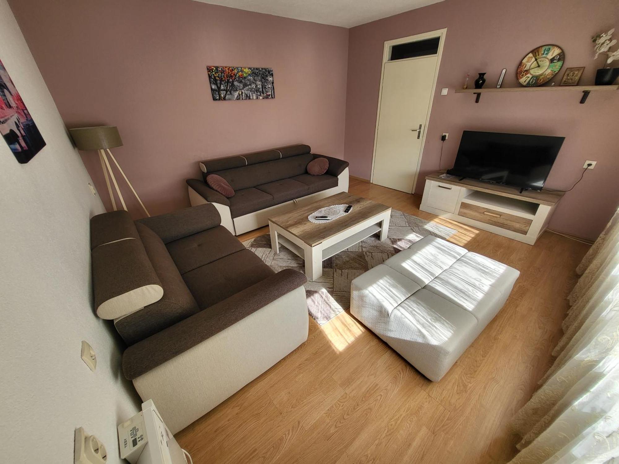 Ferienwohnung Stan U Centru Prnjavor Exterior foto